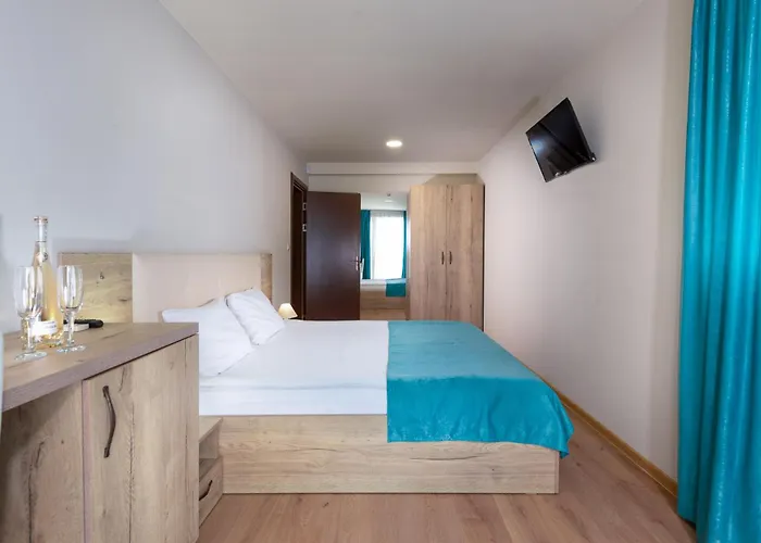 מלון Sea View Hills *