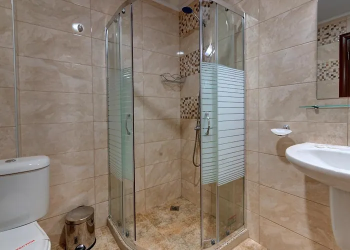 מלון Sea View Hills