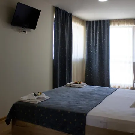 Sea View Hills Hotel *
