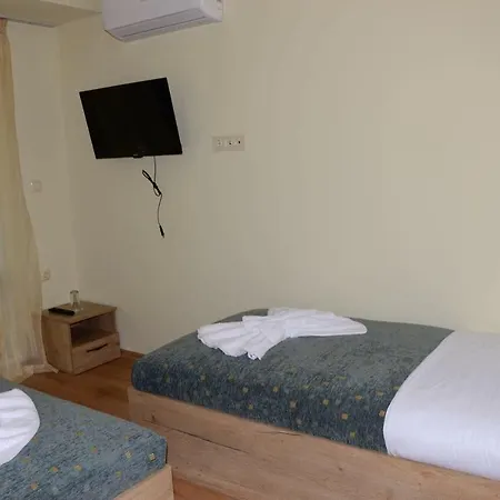 Sea View Hills Hotel *