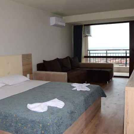 Sea View Hills Hotel *
