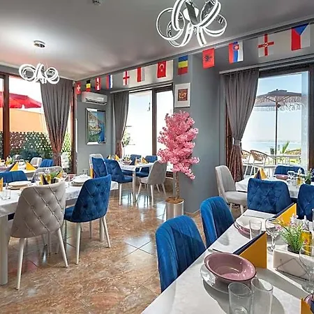 מלון Sea View Hills *